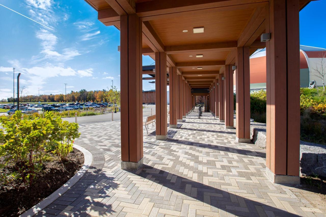 Great Blue Heron Hotel Port Perry Exterior foto