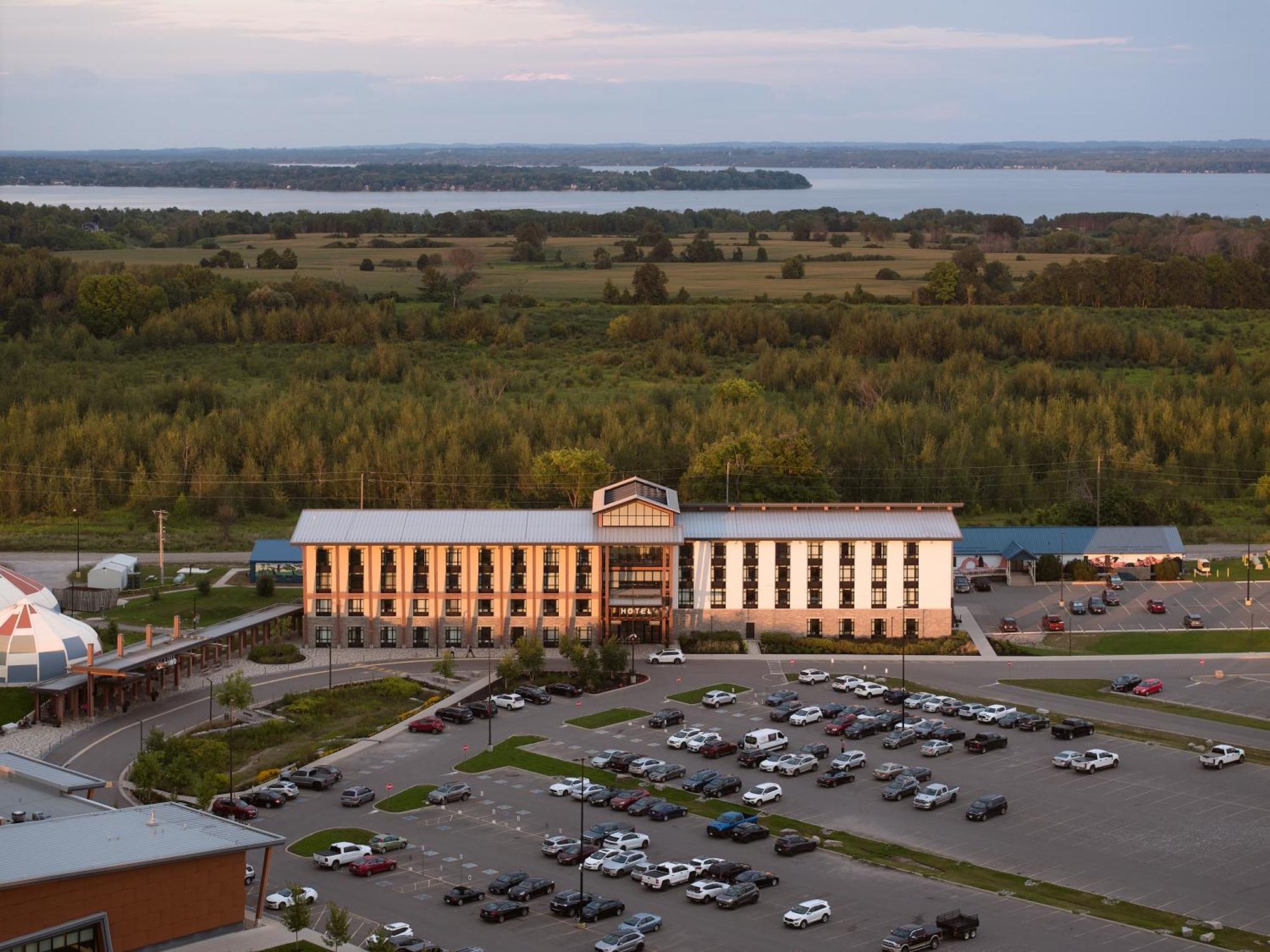 Great Blue Heron Hotel Port Perry Exterior foto